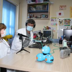 El Aula Hospitalaria del ‘Virgen de la Luz’ de Cuenca pone en marcha un programa de radio para las niñas y niños ingresados en Pediatría
